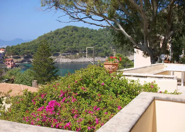 בית נופש Blue Note House אסוס